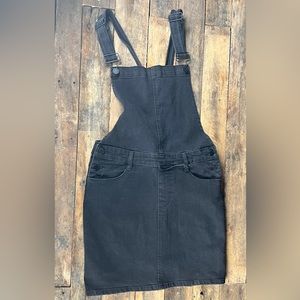 BNWOT Black Label Overall skirt Black, size M